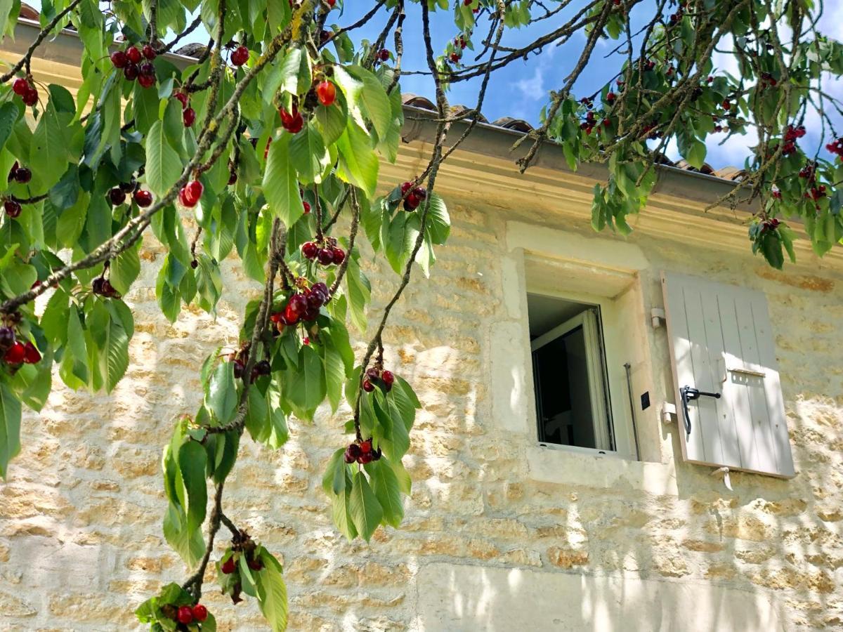 Du Cote De L'Ombriere Bed & Breakfast Geay  Dış mekan fotoğraf
